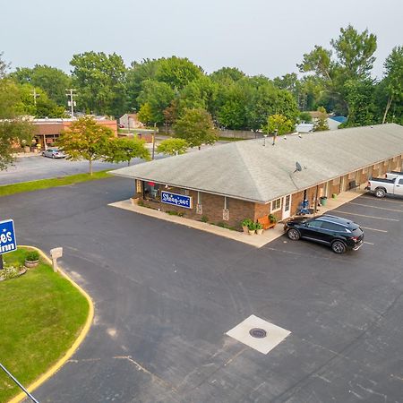 Sleep-Ees Inn, Saginaw & Frankenmuth Exterior foto